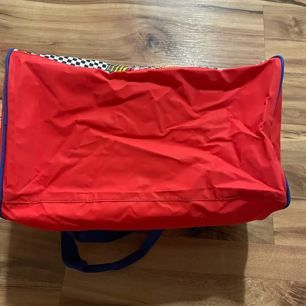 NWT Vintage NASCAR Looney Tunes Taz “Eat My Dust” Duffle Bag 15x10x9 Rare